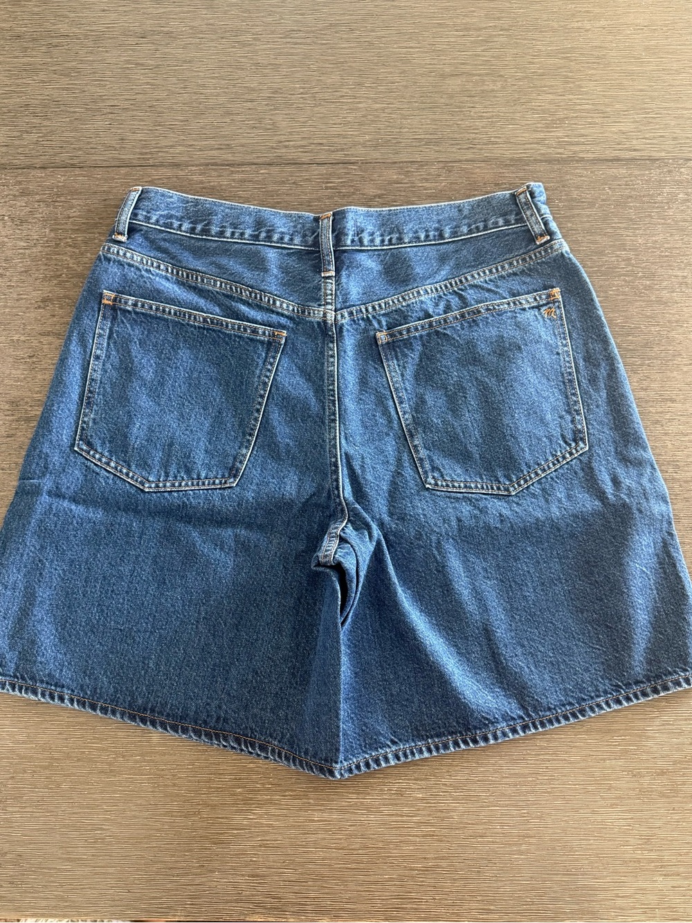 Madewell Bermuda Jean Shorts in Deardorff Wash - Picture 6 of 11